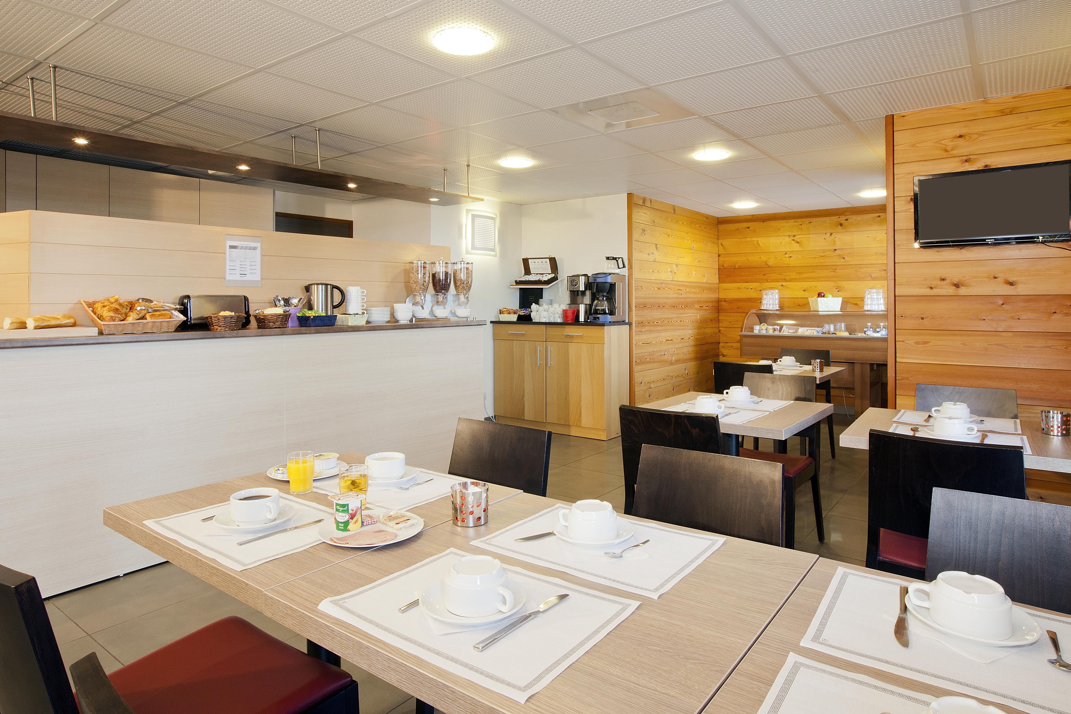 Sejours & Affaires Geneve Gex Les Rives Du Leman Aparthotel Exterior photo